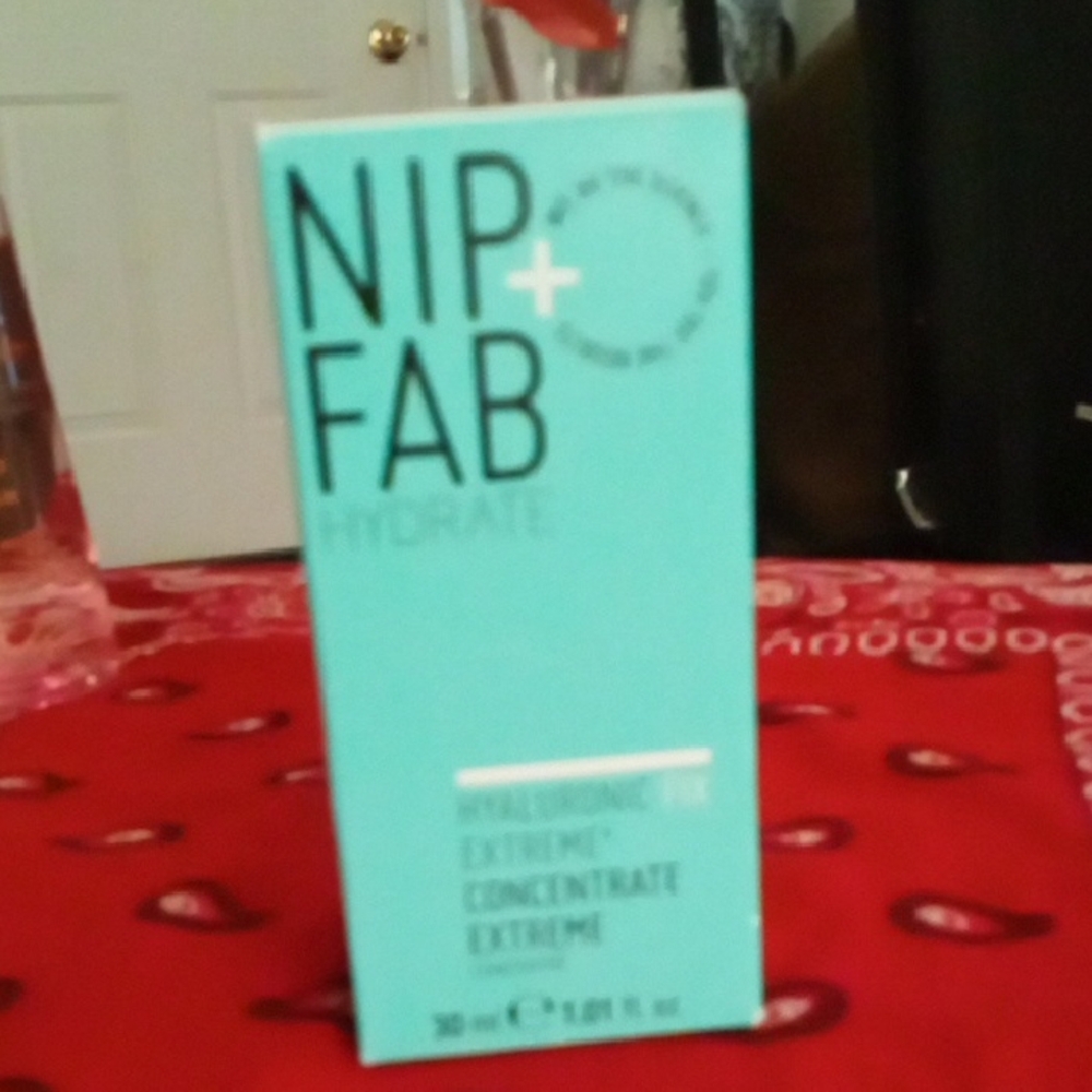 NIP+FAB Hydrate Extreme Concentrate